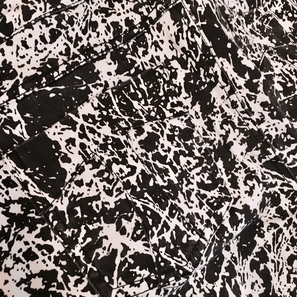 ✨TRIPP NYC✨T-back Splatter Skinny Jeans - Picture 2 of 3